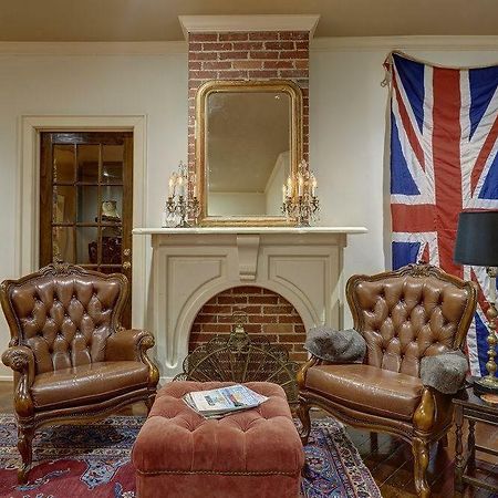 The English Merchant'S Inn Waxahachie Ngoại thất bức ảnh